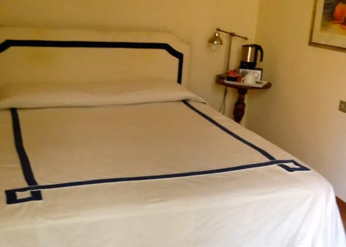 Rondinelli Bed & Breakfast 3*